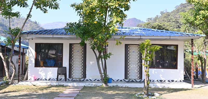 Riverside AC Cottages and Swiss Camps